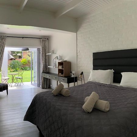 Kelkiewyn Waterkloof Guesthouse พริทอเรีย ภายนอก รูปภาพ