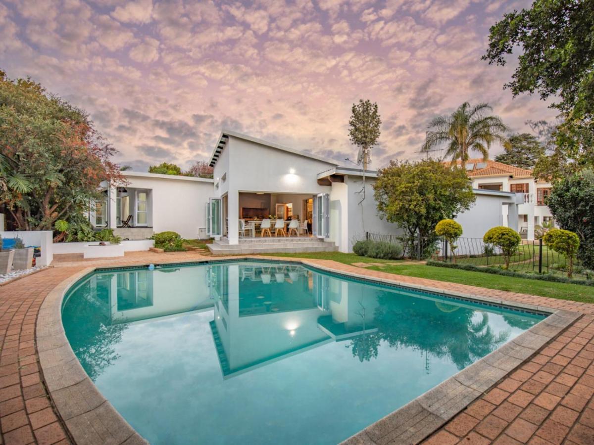 Kelkiewyn Waterkloof Guesthouse พริทอเรีย ภายนอก รูปภาพ