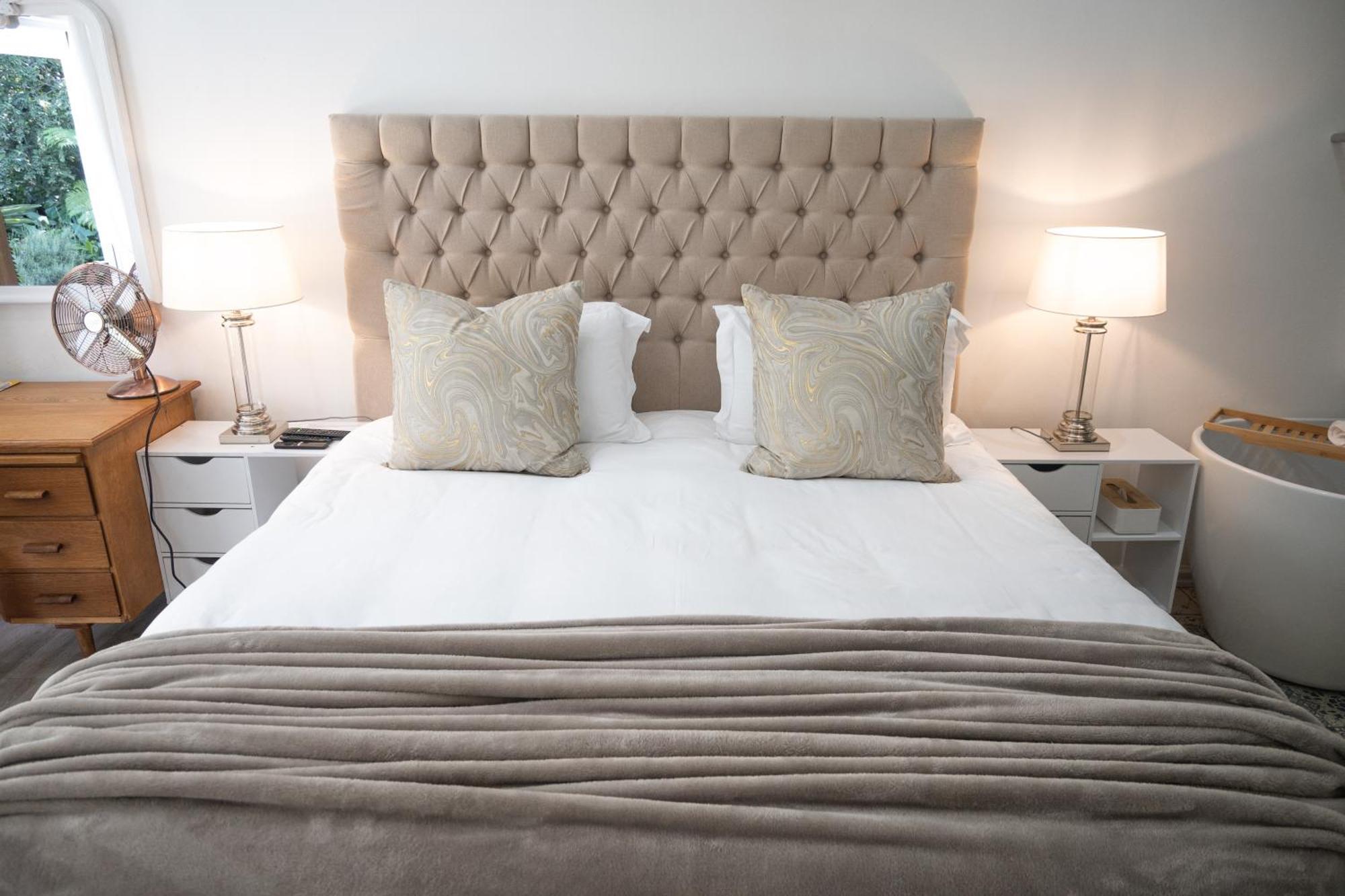 Kelkiewyn Waterkloof Guesthouse พริทอเรีย ภายนอก รูปภาพ